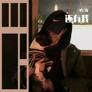 母狗跪地被打耳光
